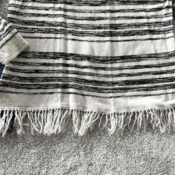 Chaser Long Sleeve Fringe Hem Top - Picture 5 of 6